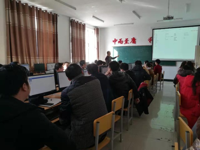 1551148979105617.jpg 实验室开放培训1.jpg