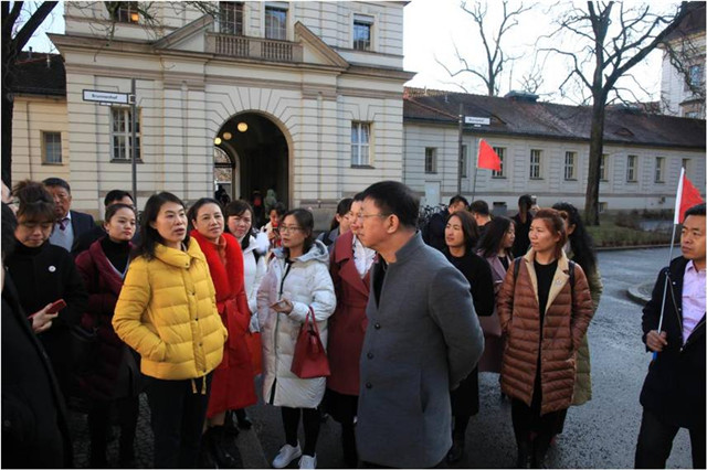 1548740911297005.jpg 图片3黄博士为大家讲解医院体系_副本.jpg